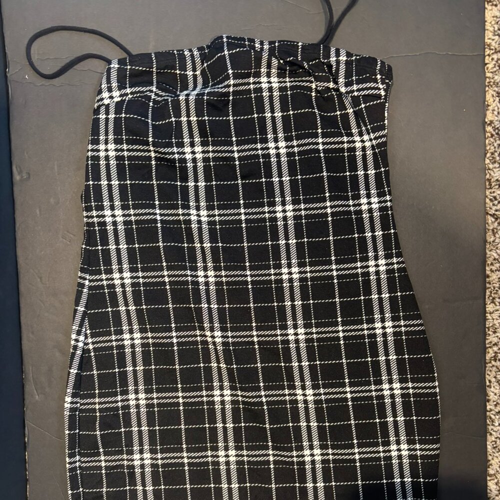 Black & White Plaid Women’s Bodycon Mini Dress – Stretchy, Form Fitting